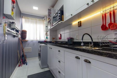 Apartamento para alugar com 49m², 2 quartos e 1 vaga Apartamento para alugar com 49m², 2 quartos e 1 vagaCozinha e Área de Serviço