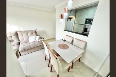 Apartamento à venda com 47m², 2 quartos e 1 vaga Apartamento à venda com 47m², 2 quartos e 1 vagaSala