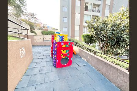 Apartamento à venda com 47m², 2 quartos e 1 vaga Apartamento à venda com 47m², 2 quartos e 1 vagaÁrea comum - Playground