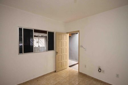 Casa para alugar com 2 quartos, 125m² em Parque Sao Rafael, São Paulo