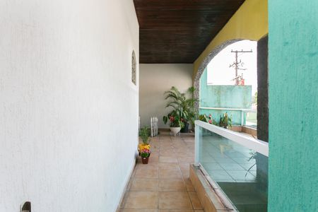 Casa à venda com 200m², 3 quartos e 4 vagas Casa à venda com 200m², 3 quartos e 4 vagasÁrea Externa
