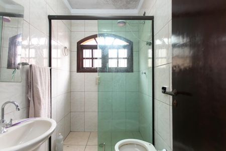 Casa à venda com 200m², 3 quartos e 4 vagas Casa à venda com 200m², 3 quartos e 4 vagasBanheiro 2