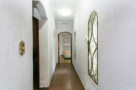 Casa à venda com 200m², 3 quartos e 4 vagas Casa à venda com 200m², 3 quartos e 4 vagasCorredor / Quarto