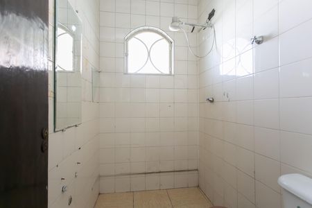 Casa à venda com 200m², 3 quartos e 4 vagas Casa à venda com 200m², 3 quartos e 4 vagasBanheiro 3