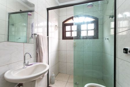 Casa à venda com 200m², 3 quartos e 4 vagas Casa à venda com 200m², 3 quartos e 4 vagasBanheiro 2