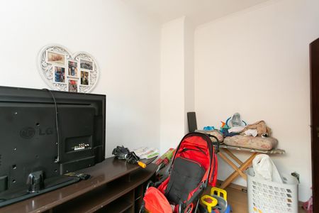 Casa à venda com 200m², 3 quartos e 4 vagas Casa à venda com 200m², 3 quartos e 4 vagasQuarto 1