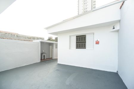 Casa para alugar com 225m², 3 quartos e 4 vagas Casa para alugar com 225m², 3 quartos e 4 vagasQuintal