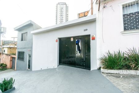 Casa para alugar com 225m², 3 quartos e 4 vagas Casa para alugar com 225m², 3 quartos e 4 vagasFachada