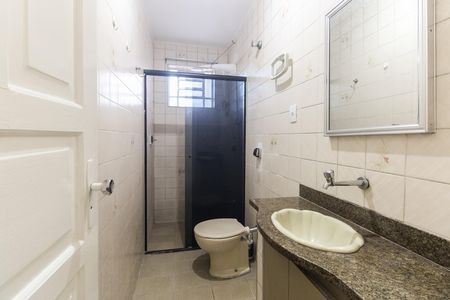 Banheiro de casa para alugar com 3 quartos, 225m² em Cidade Mãe do Céu, São Paulo