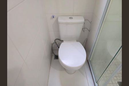 Apartamento para alugar com 75m², 3 quartos e 2 vagas Apartamento para alugar com 75m², 3 quartos e 2 vagasBanheiro da Suíte