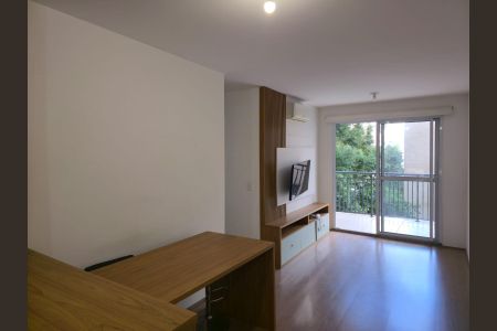 Sala  de apartamento para alugar com 3 quartos, 75m² em Picanço, Guarulhos