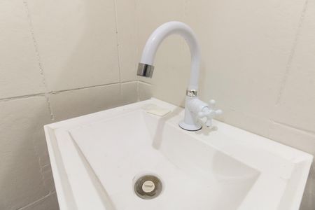Casa para alugar com 65m², 2 quartos e sem vaga Casa para alugar com 65m², 2 quartos e sem vagaBanheiro