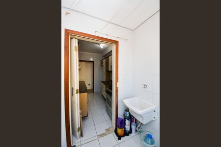 Apartamento para alugar com 66m², 2 quartos e 1 vagaÁrea de Serviço