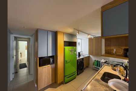 Apartamento para alugar com 80m², 2 quartos e 2 vagasCozinha e Área de Serviço