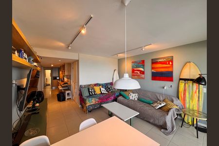 Sala de apartamento para alugar com 2 quartos, 80m² em Recreio dos Bandeirantes, Rio de Janeiro