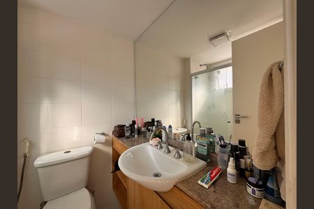 Apartamento para alugar com 80m², 2 quartos e 2 vagasSuite 1 - Banheiro