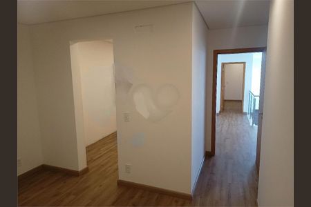 Casa à venda com 226m², 3 quartos e 2 vagas