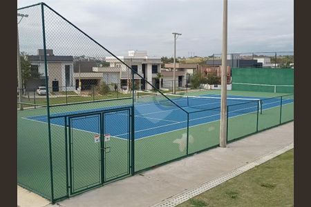 Casa à venda com 226m², 3 quartos e 2 vagas