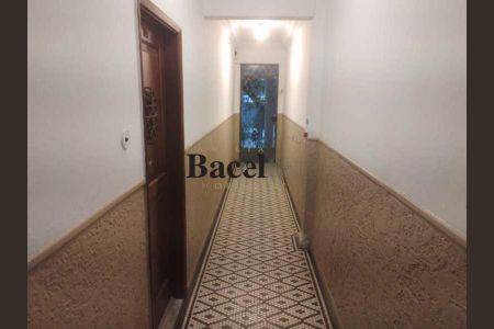 Apartamento à venda com 79m², 2 quartos e sem vaga