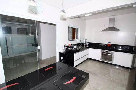 Apartamento à venda com 4 quartos, 170m² em Santo Antônio, Belo Horizonte