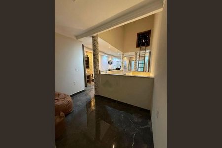 Casa à venda com 2 quartos, 184m² em Loteamento Residencial Novo Mundo, Campinas