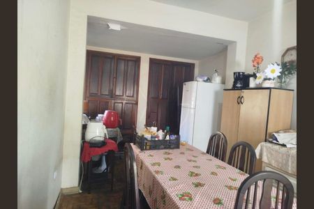 Casa à venda com 156m², 4 quartos e 2 vagas