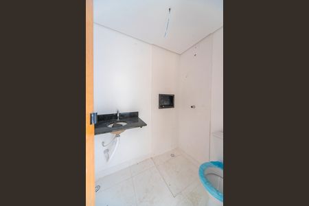 Apartamento à venda com 47m², 2 quartos e 1 vaga Apartamento à venda com 47m², 2 quartos e 1 vagaBanheiro