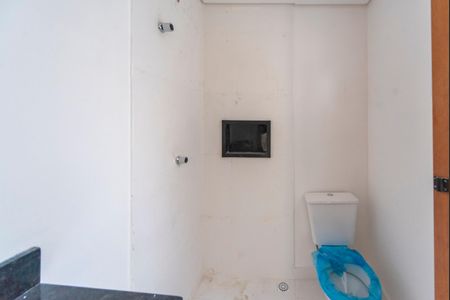 Apartamento à venda com 48m², 2 quartos e 1 vaga Apartamento à venda com 48m², 2 quartos e 1 vagaBanheiro do quarto 2