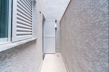 Apartamento à venda com 48m², 2 quartos e 1 vaga Apartamento à venda com 48m², 2 quartos e 1 vagaVaranda do Quarto 2
