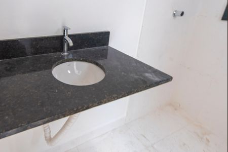 Apartamento à venda com 48m², 2 quartos e 1 vaga Apartamento à venda com 48m², 2 quartos e 1 vagaBanheiro do quarto 2