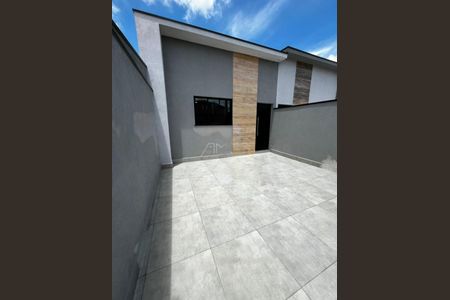Casa à venda com 83m², 3 quartos e 2 vagas