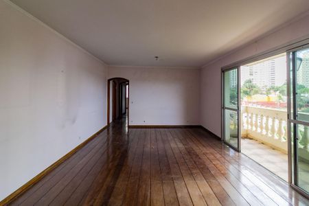 Apartamento à venda com 135m², 3 quartos e 3 vagas Apartamento à venda com 135m², 3 quartos e 3 vagasSala