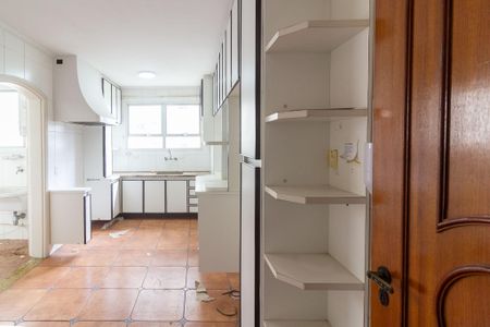 Apartamento à venda com 135m², 3 quartos e 3 vagas Apartamento à venda com 135m², 3 quartos e 3 vagasCozinha
