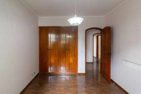 Apartamento à venda com 135m², 3 quartos e 3 vagas Apartamento à venda com 135m², 3 quartos e 3 vagasQuarto 3
