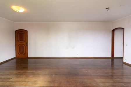 Apartamento à venda com 135m², 3 quartos e 3 vagas Apartamento à venda com 135m², 3 quartos e 3 vagasSala