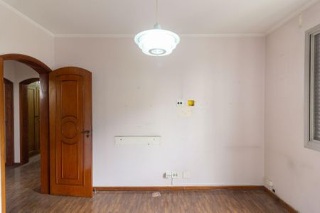 Apartamento à venda com 135m², 3 quartos e 3 vagas Apartamento à venda com 135m², 3 quartos e 3 vagasQuarto 3