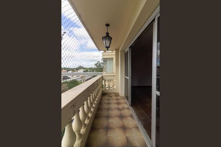 Apartamento à venda com 135m², 3 quartos e 3 vagas Apartamento à venda com 135m², 3 quartos e 3 vagasVaranda