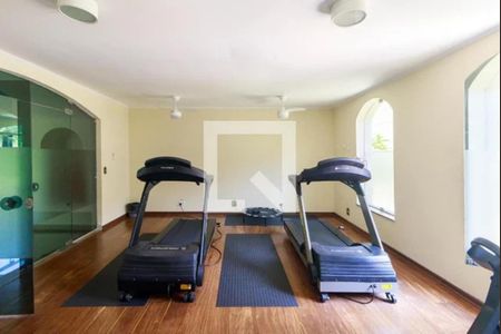 Apartamento à venda com 135m², 3 quartos e 3 vagas Apartamento à venda com 135m², 3 quartos e 3 vagasAcademia