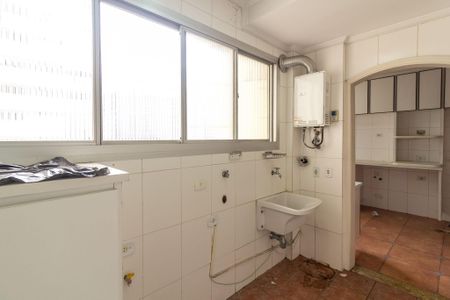 Apartamento à venda com 135m², 3 quartos e 3 vagas Apartamento à venda com 135m², 3 quartos e 3 vagasÁrea de Serviço