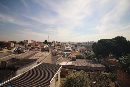 Vista de casa à venda com 3 quartos, 349m² em Marilândia, Contagem