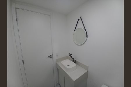 Apartamento para alugar com 54m², 2 quartos e sem vaga Apartamento para alugar com 54m², 2 quartos e sem vagaBanheiro