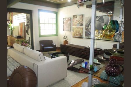 Casa à venda com 1 quarto, 235m² em Cambuí, Campinas