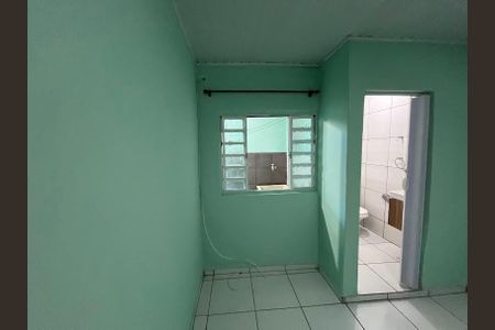 Casa para alugar com 25m², 1 quarto e sem vaga