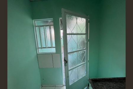Casa para alugar com 25m², 1 quarto e sem vaga