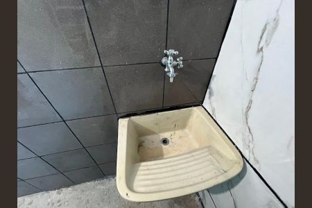 Casa para alugar com 1 quarto, 25m² em Jardim Elizabeth, São Paulo
