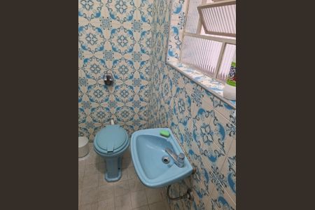 Casa à venda com 178m², 3 quartos e 1 vaga Casa à venda com 178m², 3 quartos e 1 vagaBanheiro