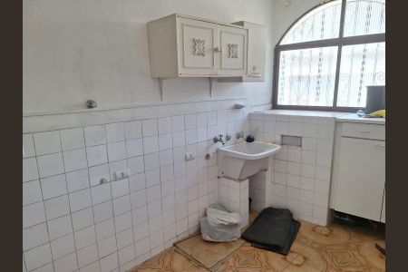 Casa à venda com 178m², 3 quartos e 1 vaga Casa à venda com 178m², 3 quartos e 1 vagaBanheiro