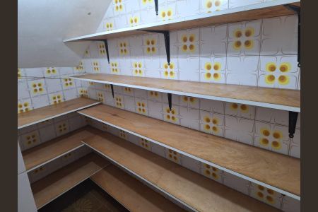 Casa à venda com 178m², 3 quartos e 1 vaga Casa à venda com 178m², 3 quartos e 1 vagaDespensa