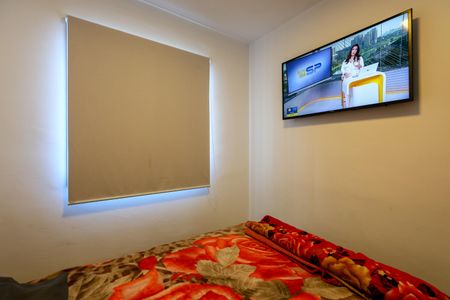Quarto 1 de apartamento para alugar com 2 quartos, 37m² em Parque Ipê, São Paulo