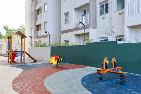 Apartamento para alugar com 37m², 2 quartos e sem vagaÁrea comum - Playground